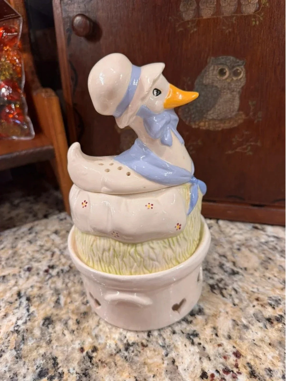 Vintage mother goose tea light/ potpourri